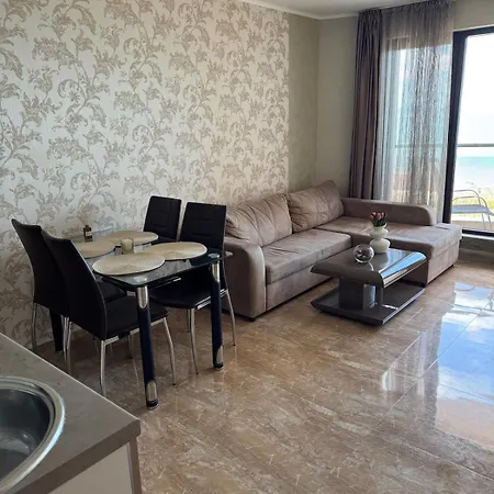 Infinity Sea View Deluxe Apartment